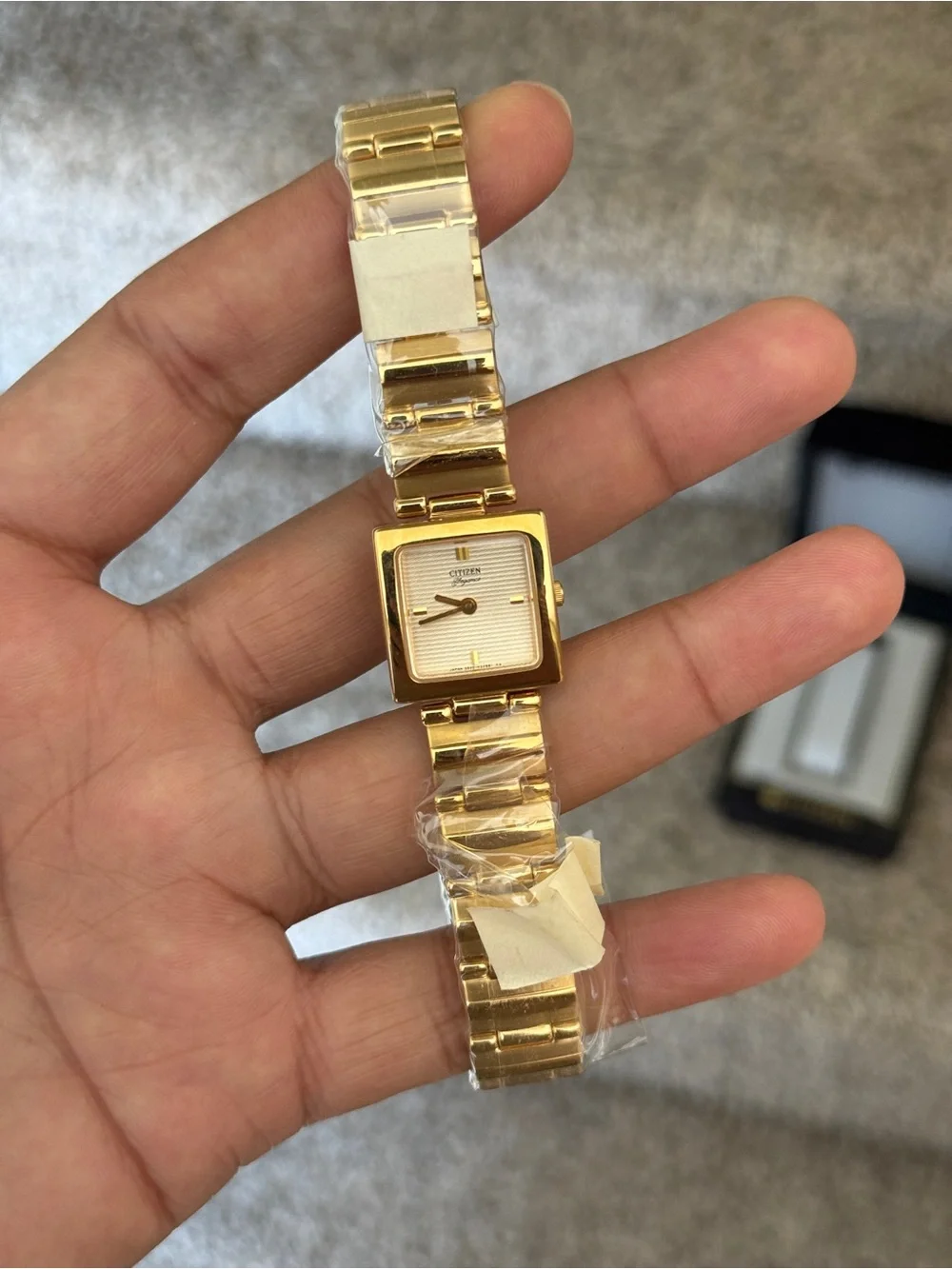 Citizen sleek ladies